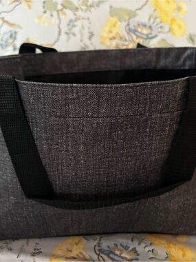 Thirty-One Signature Collection All In Organizer Tote Charcoal Crosshatch NWT